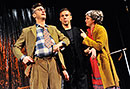 Lumír Olšovský, Roman Vojtek, Kateřina Bohatová (Šildová) během představení Miluju tě, ale ..., foto: Josef Ptáček