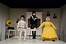 Vojtěch Záveský, Lucia Kašiarová, Vanda Hybnerová v představení S nebo bez?, foto: Josefína Rašilovová a Lucie Vítková