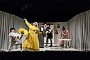 Vojtěch Záveský, Vanda Hybnerová, Jakub Žáček, Lucia Kašiarová, Richard Trsťan v představení S nebo bez?, foto: Josefína ...