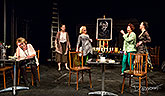Eva Lecchiová, Jana Bernášková, Ivana Wojtylová, Ilona Svobodová, Kristýna Leichtová v komedii P.R.S.A., foto: Roman Albrecht