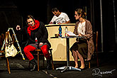 Kristýna Leichtová, Jana Bernášková, Richard Trsťan v komedii P.R.S.A., foto: Roman Albrecht