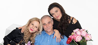 Ray Cooney: Velké lásky v malém hotelu - Divadelní spolek Háta Ray Cooney: Velké lásky v malém hotelu - Divadelní spolek Háta