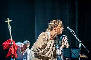 Mysteria Buffa, účinkují: Richard Trsťan a Eva Kodešová, foto: Waldemar Švábenský