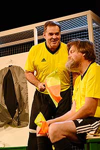 Miroslav Etzler, Martin Kubačák v inscenaci Šťovík na smetaně, foto: Lucie Vítková