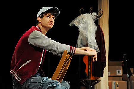 Antonio Šoposki v inscenaci  Irská kletba, foto: Lucie Vítková