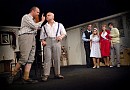 Igor Bareš, Zdeněk Vencl, David Matásek, Kateřina Jačková, Michaela Dolinová, Jan Dolanský v představení „Eskymák z Amsterodamu aneb ...
