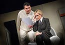 Aleš Procházka, Kateřina Brožová v představení „Dohazovač“, foto: Ivo Mičkal